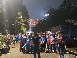 Final Proliga: Ribuan Fans Jakarta LavAni Allo Bank Birukan Senayan