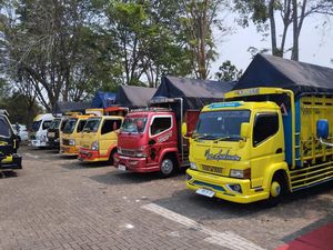 Komunitas Pengguna Truk Fuso Ramaikan GIIAS 2024 Komunitas Pengguna Truk Fuso Ramaikan GIIAS 2024