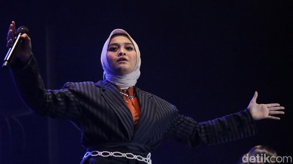 Foto: Salma Salsabil Pulang ke Rumah di Audisi Emeron Hijab Hunt 2024