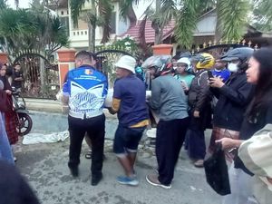2 Pria Boncengan Motor di Gorontalo Tewas Usai Tabrak Pembatas Got