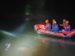 Anak Hilang Tenggelam di Ciliwung Bogor Ditemukan Meninggal