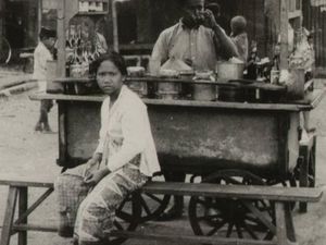 Istilah Pedagang Kaki Lima Ternyata Berasal dari Belanda, Ini Artinya