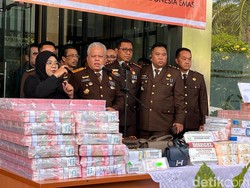 3 Mobil, 37 Tas Mewah, hingga 2 Richard Mille Disita Jaksa dari Helena Lim