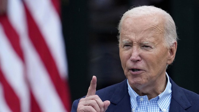 Biden Mundur dari Pilpres AS Joe Biden menunjukkan mundur dari pencalonan selaku presiden di Pilpres Amerika Serikat (AS) tahun 2024.
