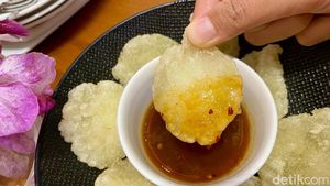 Adu Rasa Cireng Bumbu Rujak Rp 16 Ribu vs Rp 120 Ribu, Enak Mana?