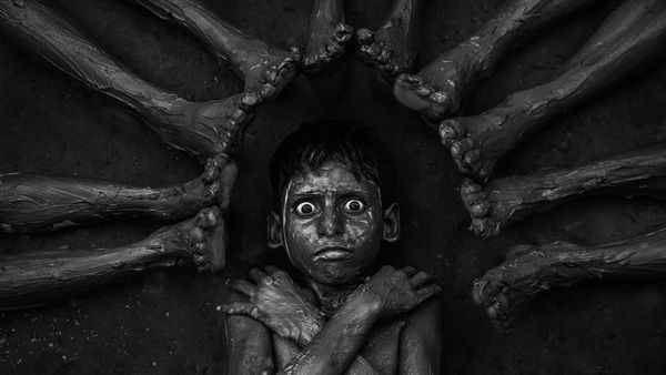 Jawara Kontes Foto Hitam Putih Memukau Mata, Ada dari Indonesia