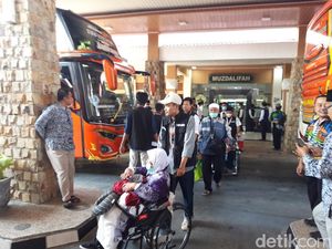 Video: Jurus Kemenag Cegah Jemaah RI Tak Tersesat Saat Pelaksanaan Haji Video: Jurus Kemenag Cegah Jemaah RI Tak Tersesat Saat Pelaksanaan Haji