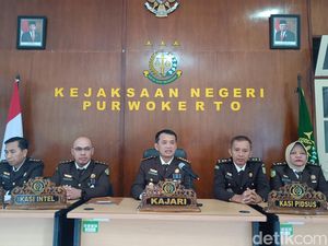 Batal Bebas, Mantan Camat Kedungbanteng Dibui 4 Tahun di Kasus Korupsi Eks PNPM Batal Bebas, Mantan Camat Kedungbanteng Dibui 4 Tahun di Kasus Korupsi Eks PNPM