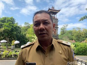 Satpol PP Minta Desa Adat Turut Tertibkan Zona Larangan Main Layang-layang