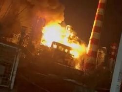 Dihantam Drone Ukraina, Kilang Minyak Rusia Terbakar