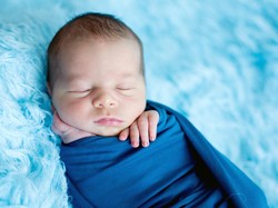 25 Ide Nama Anak Laki-laki yang Lahir Bulan Agustus