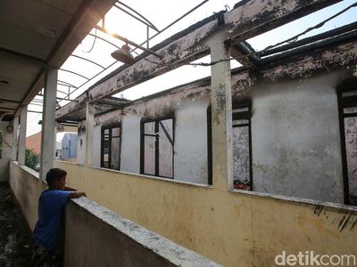 Panti Asuhan di Duren Sawit Terbakar, Anak-anak Mengungsi di Masjid
