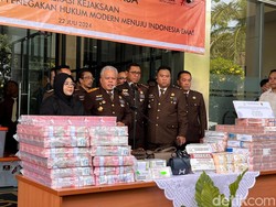 Penampakan Barbuk Harvey Moeis-Helena Lim: Uang Rp 35 M hingga Mobil Mewah