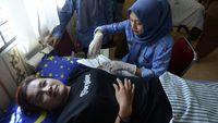 Perempuan di Pesawaran Lampung Dapat Layanan KB Gratis