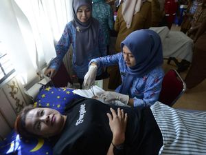 Perempuan di Pesawaran Lampung Dapat Layanan KB Gratis