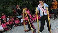 Permainan Tradisional Meriahkan Hari Anak di Surabaya