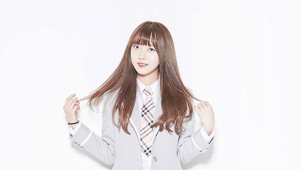 Potret Kim So Hee dalam program Produce 101/ Foto: allkpop.com Potret Kim So Hee dalam program Produce 101