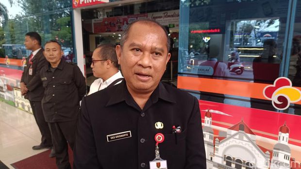 Rumah Sakit Daerah Wongsonegoro (RSWN) Semarang digeledah KPK, Senin (22/7/2024). Direktur RSWN dokter Eko Krisnarto  menyebut KPK mengevaluasi pembangunan gedung baru.