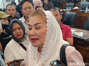Tak Terlihat Saat Pemkot Semarang Digeledah KPK, Walkot Ita: Saya di Kantor Tak Terlihat Saat Pemkot Semarang Digeledah KPK, Walkot Ita: Saya di Kantor