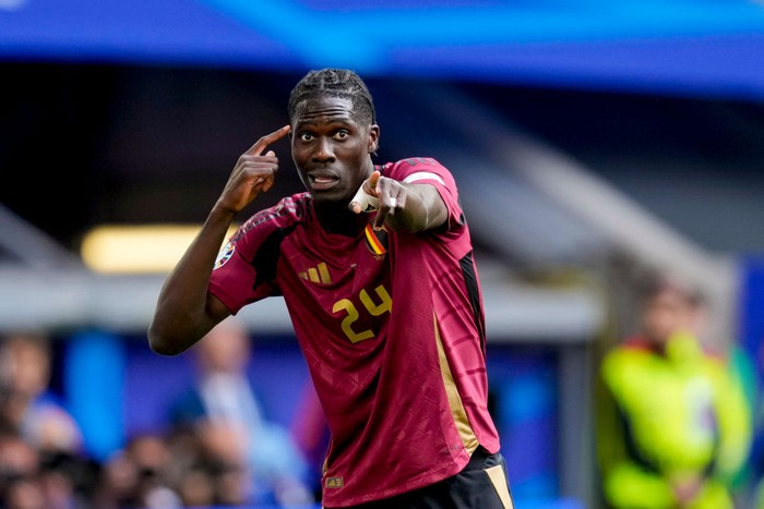 DUSSELDORF, GERMANY - JULY 1: Amadou Onana of Belgium gestures during the UEFA EURO 2024 round of 16 match between France and Belgium at Düsseldorf Arena on July 1, 2024 in Dusseldorf, Germany. (Photo by Alex Gottschalk/DeFodi Images/DeFodi via Getty Images)