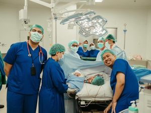 Selamat! Istri Joshua Suherman, Clairine Clay Melahirkan Anak Pertama Selamat! Istri Joshua Suherman, Clairine Clay Melahirkan Anak Pertama