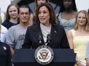 Kampanye Perdana, Kamala Harris Langsung Serang Donald Trump