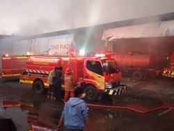 Toko Sembako Terbesar di Sumenep Terbakar Hebat