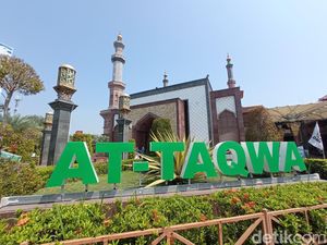 Sederet Indikator yang Jadikan Masjid Raya At-Taqwa Cirebon Ramah Anak Sederet Indikator yang Jadikan Masjid Raya At-Taqwa Cirebon Ramah Anak