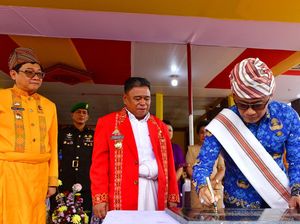 Pj Gubernur Sulsel Salurkan Bantuan Rp 6,5 M Bangun Jalan Rantepao-Saddang Pj Gubernur Sulsel Salurkan Bantuan Rp 6,5 M Bangun Jalan Rantepao-Saddang