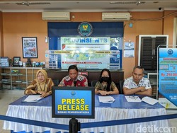 Obral Sabu di Teras Rumah, Bandar dan Ibu Mertua di NTB Ditangkap BNN