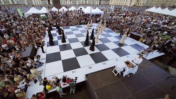 Potret Keseruan Peringatan Hari Catur Sedunia di Rusia
