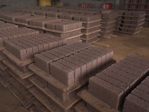 Harita Nickel Olah Sisa Hasil Produksi Tambang Jadi Batako-Terumbu Karang