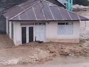 Catat! Ini 4 Hal yang Perlu Kamu Cek Setelah Rumah Kebanjiran Catat! Ini 4 Hal yang Perlu Kamu Cek Setelah Rumah Kebanjiran