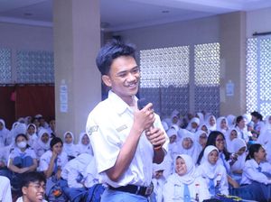 Sosialisasi untuk Pelajar Peduli Sampah demi Keberlanjutan Sosialisasi untuk Pelajar Peduli Sampah demi Keberlanjutan