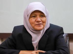 DPRD Surabaya Dukung Program Satu Kelurahan 1 Ambulans DPRD Surabaya Dukung Program Satu Kelurahan 1 Ambulans