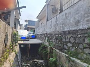 Pemkot Depok Ultimatum Warga Bongkar Coran Garasi di Atas Aliran Air