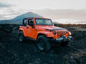 Cara Beda Jelajahi Bali, Wisata Naik Jeep di 3 Destinasi Ini