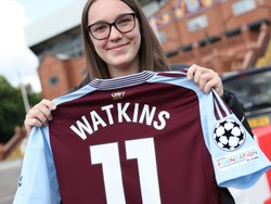 Nuansa Black Sabbath dalam Promo Jersey Anyar Aston Villa