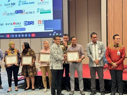 Jadi Penyalur FLPP Terbaik se-Indonesia, BSB Diganjar Penghargaan