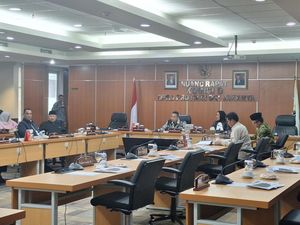 Dinas SDA Jakarta Targetkan Pembangunan Tanggul Pantai Rampung 2028 Dinas SDA Jakarta Targetkan Pembangunan Tanggul Pantai Rampung 2028