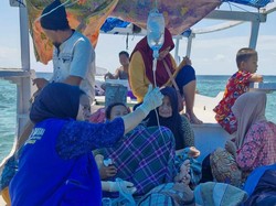 Duduk Perkara Ibu Hamil di Pangkep Tanggung BBM Ambulans Laut Rp 4,5 Juta