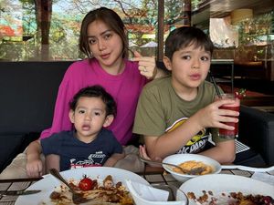 Jessica Iskandar Sering Ajak El Barack Jajan, Begini Keseruannya! Jessica Iskandar Sering Ajak El Barack Jajan, Begini Keseruannya!