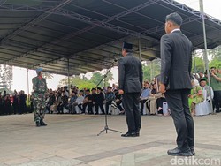 Menko Polhukam Hadi Pimpin Upacara Pemakaman Hamzah Haz di Bogor