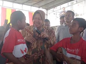 Petuah Mensos Risma ke Anak-anak Kei Besar Agar Sukses: Nggak Boleh Berantem Petuah Mensos Risma ke Anak-anak Kei Besar Agar Sukses: Nggak Boleh Berantem