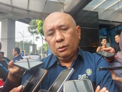 Heboh Isu Aoka Pakai Zat Berbahaya, Teten: Roti dalam Negeri Nggak Bisa Bersaing!