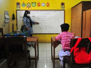 Miris! SD di Kudus Ini Hanya Dapat Satu Siswa Baru Miris! SD di Kudus Ini Hanya Dapat Satu Siswa Baru