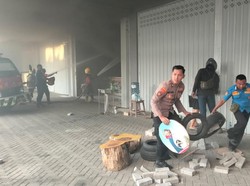 Kerugian Kebakaran Toko Sembako Terbesar di Sumenep Capai Rp 500 Juta