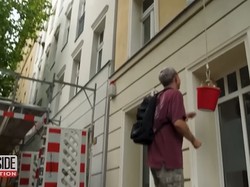 Unik! Mantan Ahli Keuangan Jualan Ramen di Apartemen Pakai Ember