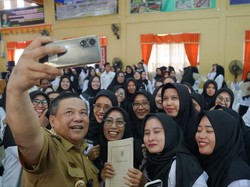 Ratusan Guru di Inhu Terima SK PPPK dari Pj Gubernur Riau SF Hariyanto