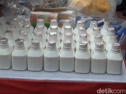 Siasat Licik 2 Pria Subang Racik dan Jual Pestisida KW ke Petani